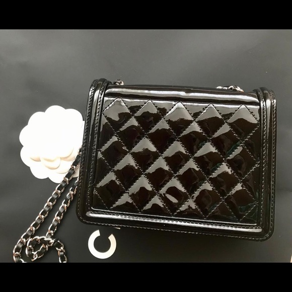 Chanel LEGO black and white bag - Picture 6 of 11